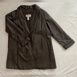 VERANESI WOMENS 100% GENUINE LEATHER COAT SIZE 16